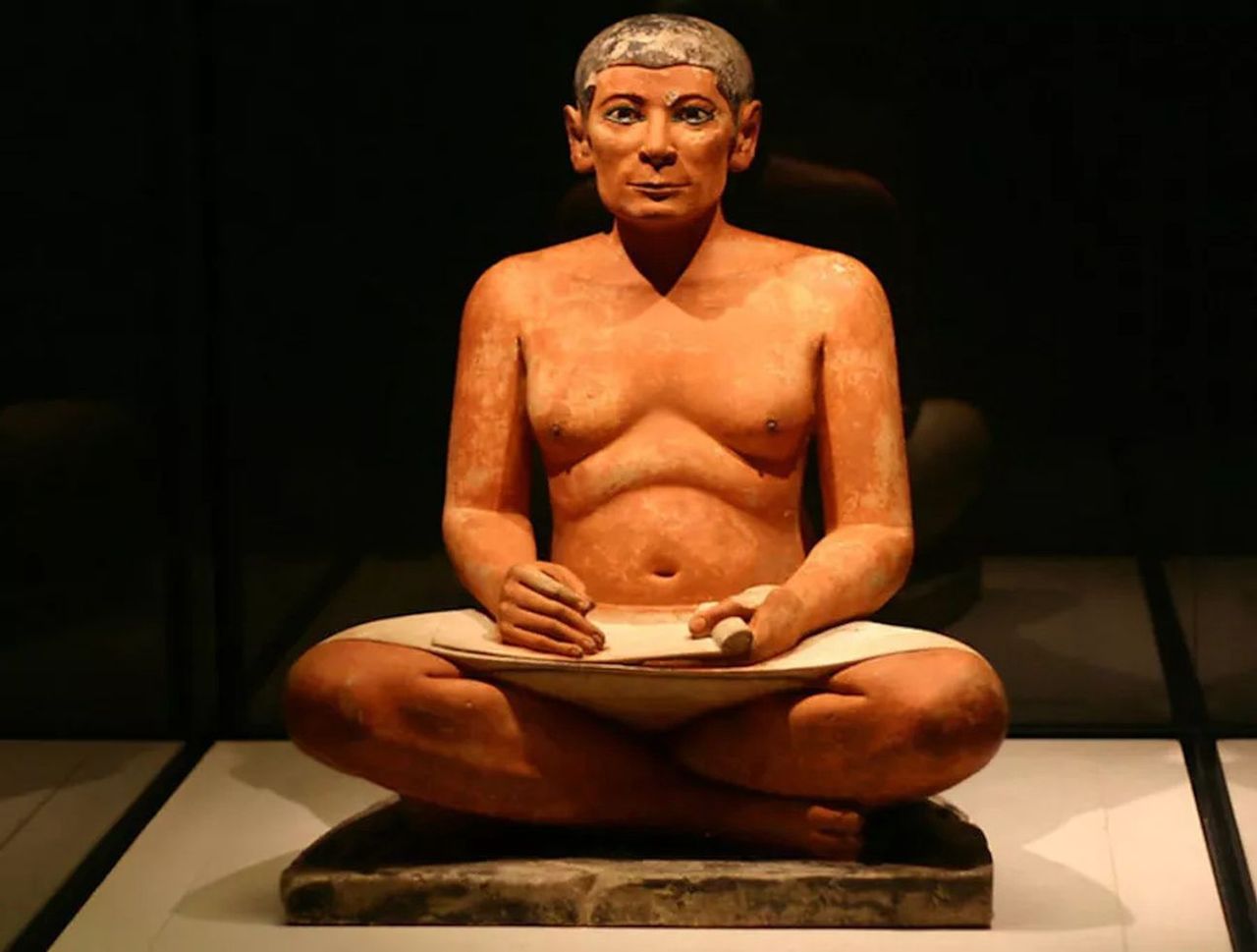 Negatywne skutki siedzącej pracy odczuwano już w starożytnym Egipcie