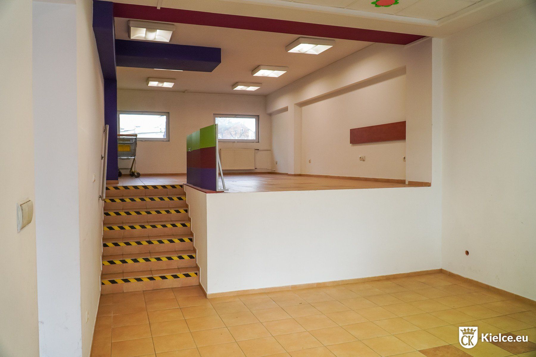 W ramach modernizacji przebudowane zostaną łazienki, zamontowane będą platformy dla osób z niepełnosprawnościami. 