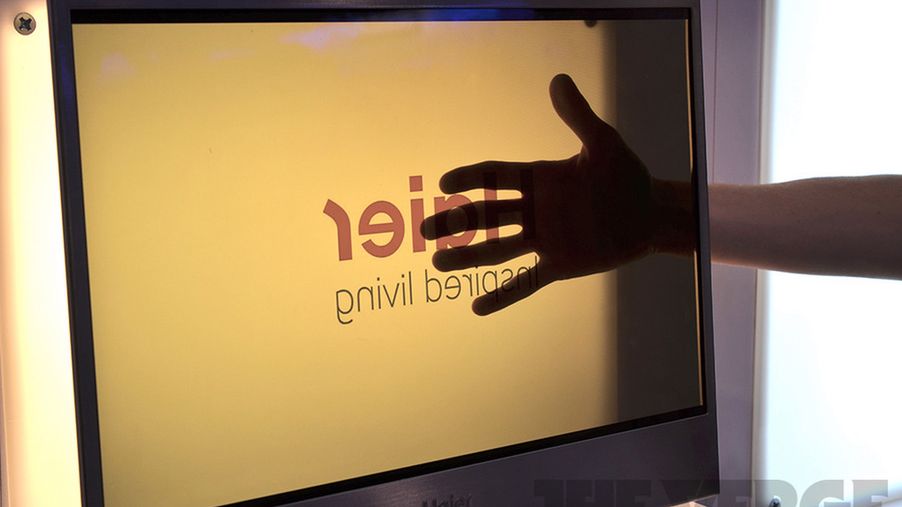 Haier pokazuje przezroczysty OLED [CES 2012] 1