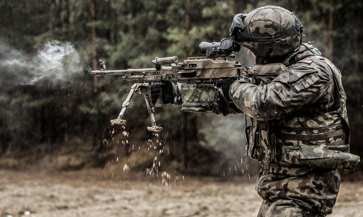 UNIWERSALNE KARABINY MASZYNOWE UKM 2000P, UKM 2000C FOT. ZM Tarnow SA 