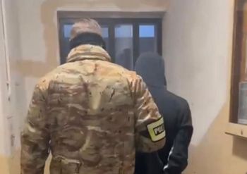 Warszawa: Brutalny atak po drodze z dyskoteki. 24-latek usłyszał zarzuty