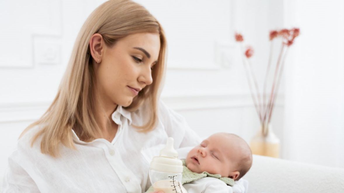 Kolka niemowlęca: Jak technika karmienia może zminimalizować jej występowanie?