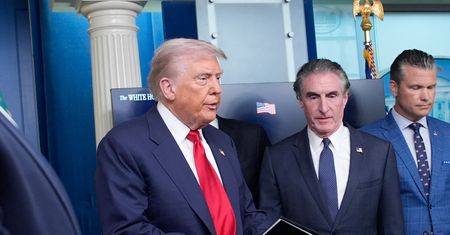 Trump chce spotkania Zełenski-Putin. "Wsadzę ich do pokoju"