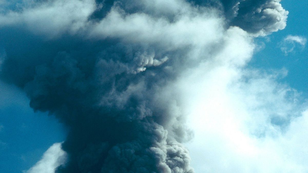 Wulkan Kagoshima (zdjęcie archiwalne)