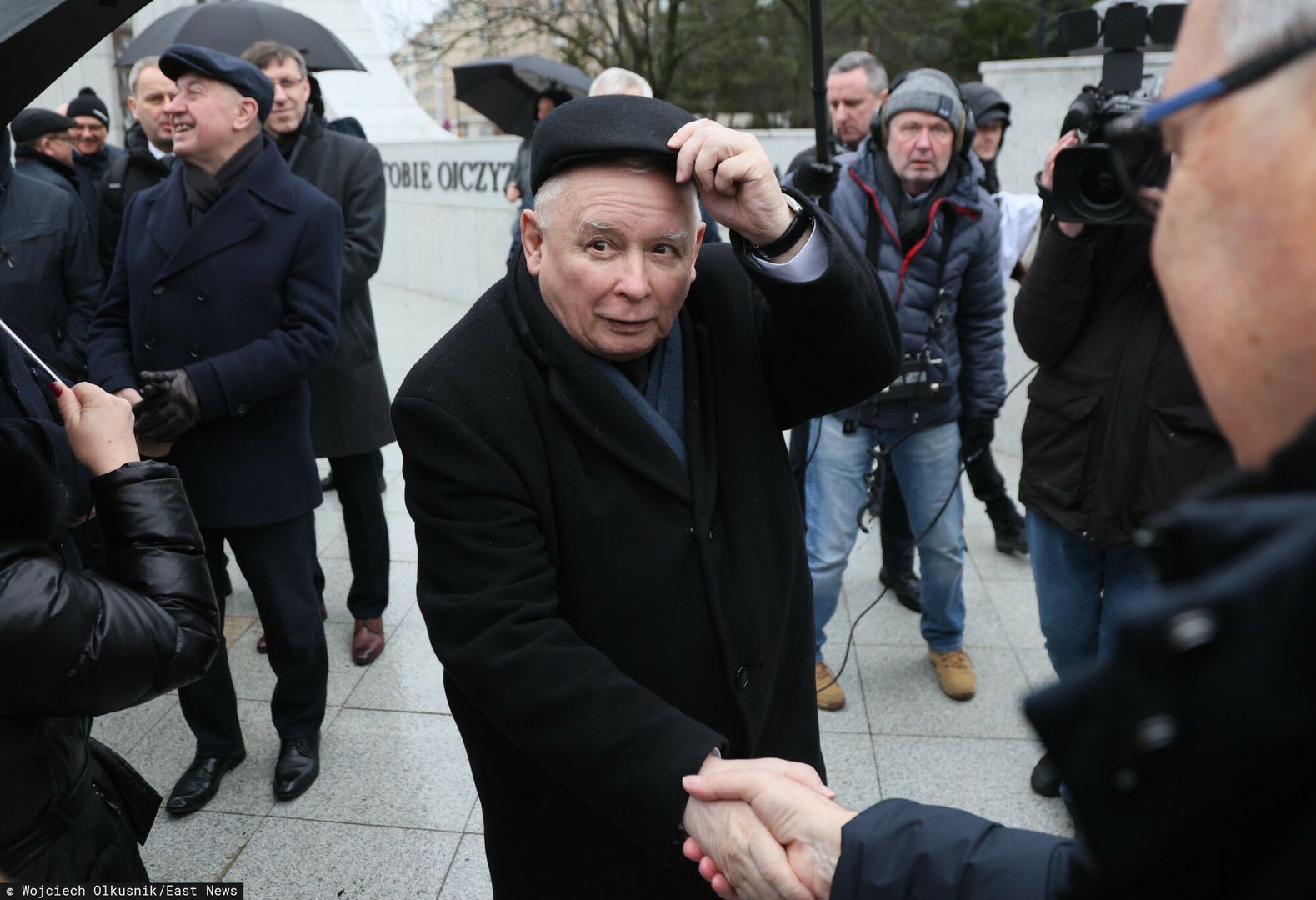 5. posiedzenie Sejmu X kadencji
Fot. Wojciech Olkusnik/East News, Warszawa, 07.02.2024. 
5. posiedzenie Sejmu X kadencji. Przed Sejmem stawili sie Maciej Wasik i Mariusz Kaminski w otoczeniu poslow PiS.
N/z: Jaroslaw Kaczynski
Wojciech Olkusnik