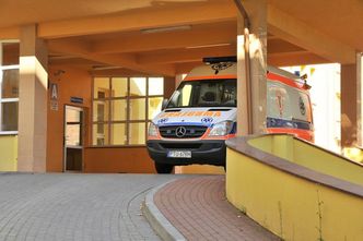 Koronawirus. Szpital w Turku staje się covidowym. "Policzyli nam 156 łóżek, ale z łóżeczkami dla noworodków"