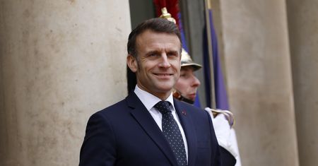 Macron: będziemy zabiegać o kontrakty z krajami, które teraz kupują broń amerykańską