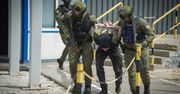 Strzały i pożar w fabryce w Ujściu? Policja przeprowadziła wielkie ćwiczenia