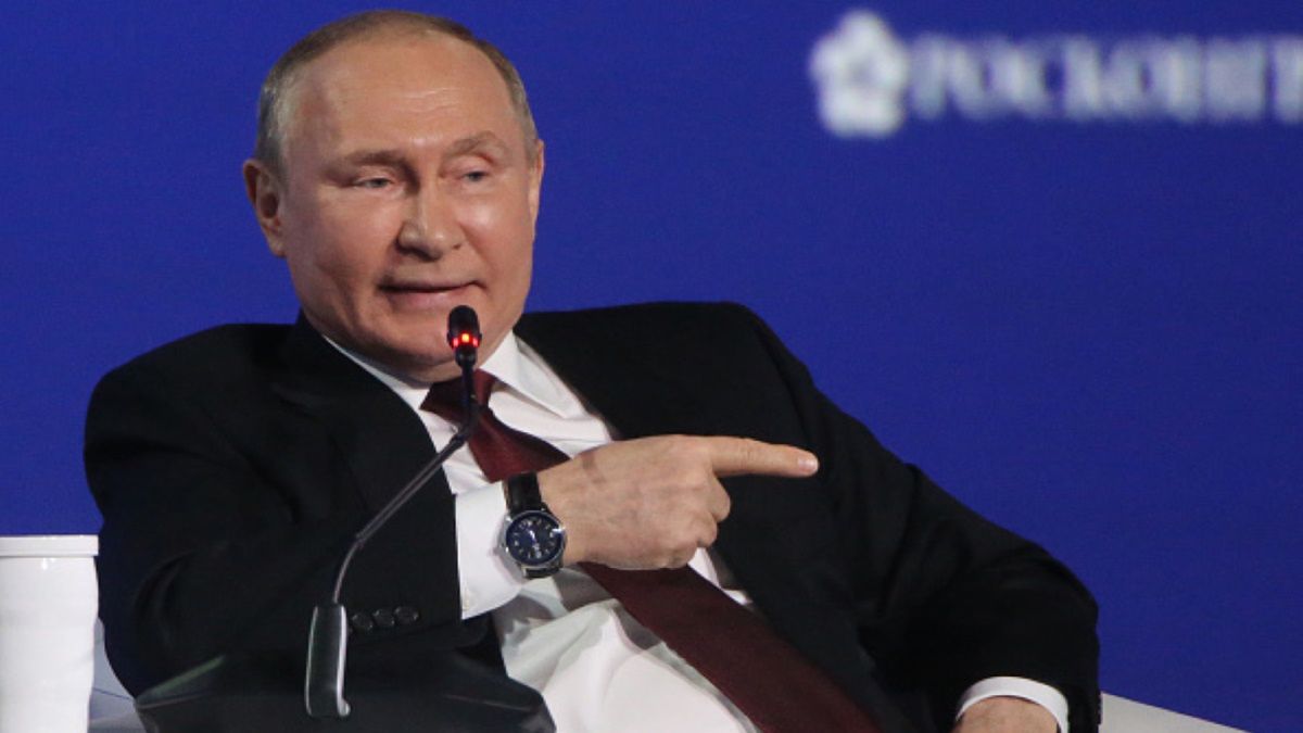 Władimir Putin wykorzystał fakt, że dziś w Stanach Zjednoczonych odbywa się najważniejsze święto państwowe 