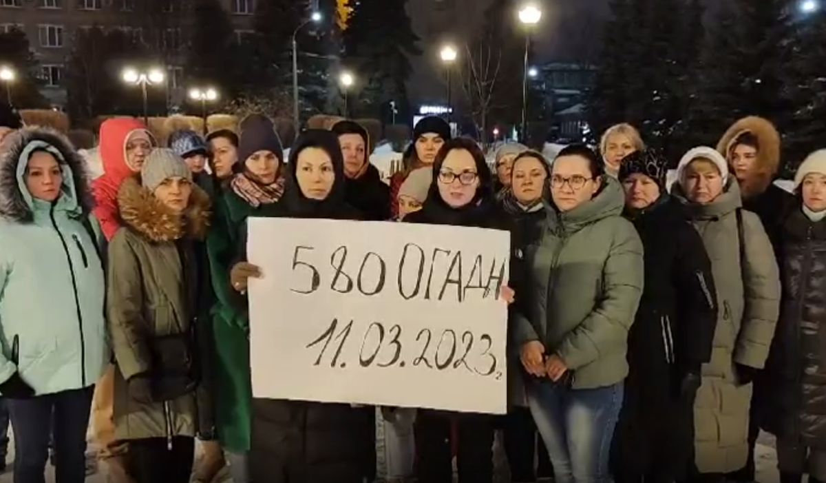 Kobiety apelują do Putina. "Nie wysyłaj ich na rzeź". 