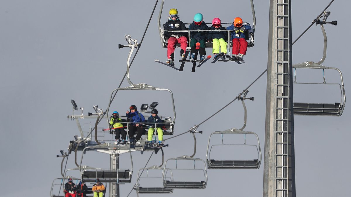 Sondaż. Zimowy wypoczynek coraz droższy. Dla wielu jest zbyt drogo