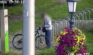 Ale wstyd! Senior złapany na gorącym uczynku. Strażnicy pokazali, co zrobił 77-latek