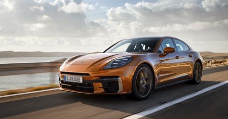 Porsche pokazało nową Panamerę. Więcej cyfrowego świata, ale wciąż z V8