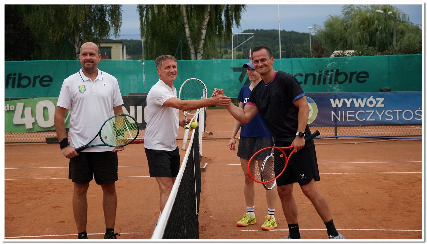 Gmina Budzyń zbiera doświadczenie i inwestuje w sport. Nagroda od przewodniczącego sejmowej komisji