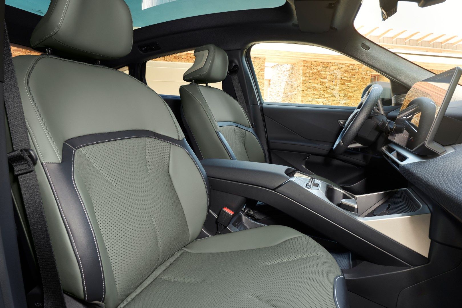 BMW iX4