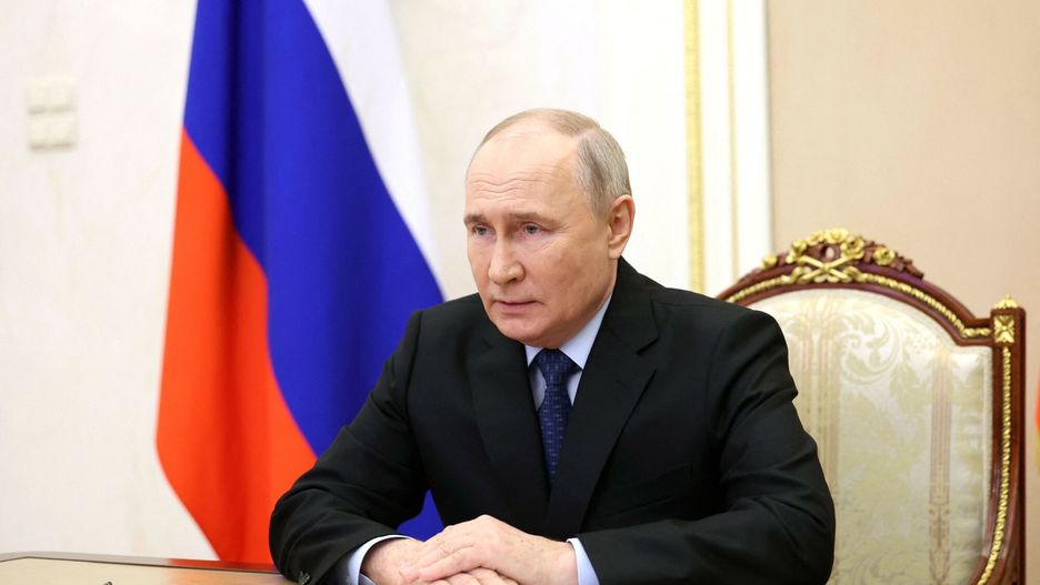 Archiwum zagraniczne East News 2024-03
In this pool photograph distributed by Russia's state agency Sputnik, Russian President Vladimir Putin chairs a Security Council meeting via a video link at the Kremlin in Moscow on March 1, 2024. (Photo by Sergei ILYIN / POOL / AFP)
SERGEI ILYIN