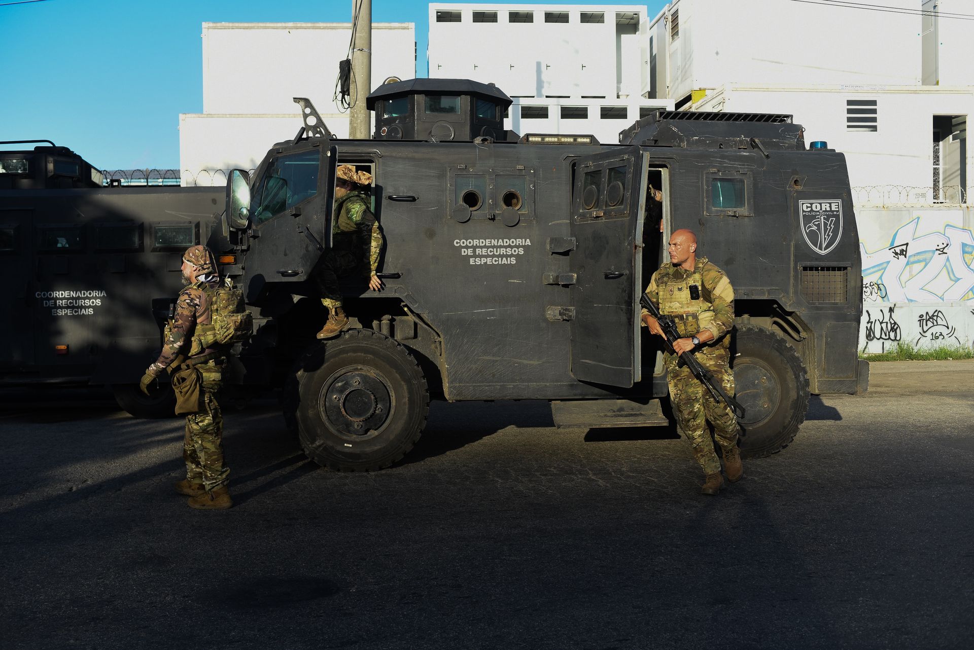 wiadomości,aktualności,WP Wiadomości Wielka akcja policji w Brazylii. Co najmniej 60 osób zginęło