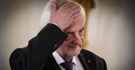 Ryszard Terlecki obraził aktorów. Teatr Narodowy dosadnie odpowiada
