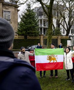 Atak na ambasadę Iranu w Hadze. Policja zatrzymała cztery osoby