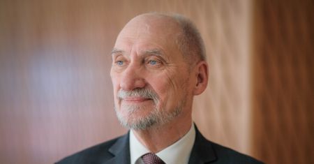 Macierewicz oskarża Sikorskiego o "zdradę narodową"