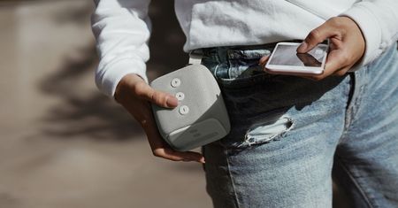Wodoszczelna kosteczka grająca - Fresh ‘n Rebel Rockbox Bold S