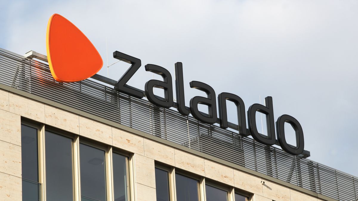 Pracownicy Zalando dostaną dodatkowy urlop w sierpniu 