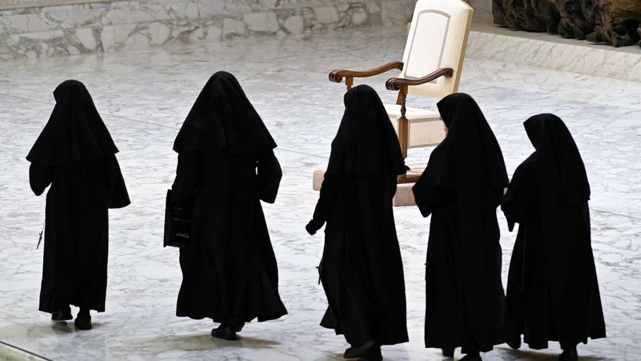 Temporary
The pope?s chair in the Paul VI Hall, Vatican on November 29, 2023. Photo: Eric Vandeville/ABACAPRESS.COMM
Vandeville Eric/ABACA