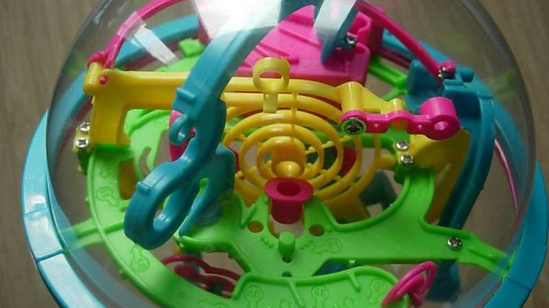 Addict A Ball - łamigłówka na Nowy Rok [konkurs Gadżetomanii] 1