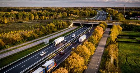 Holandia chce wprowadzić ograniczenie prędkości do 100 km/h na autostradach