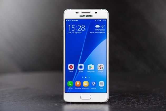 Samsung Galaxy A3 (2016) - tył