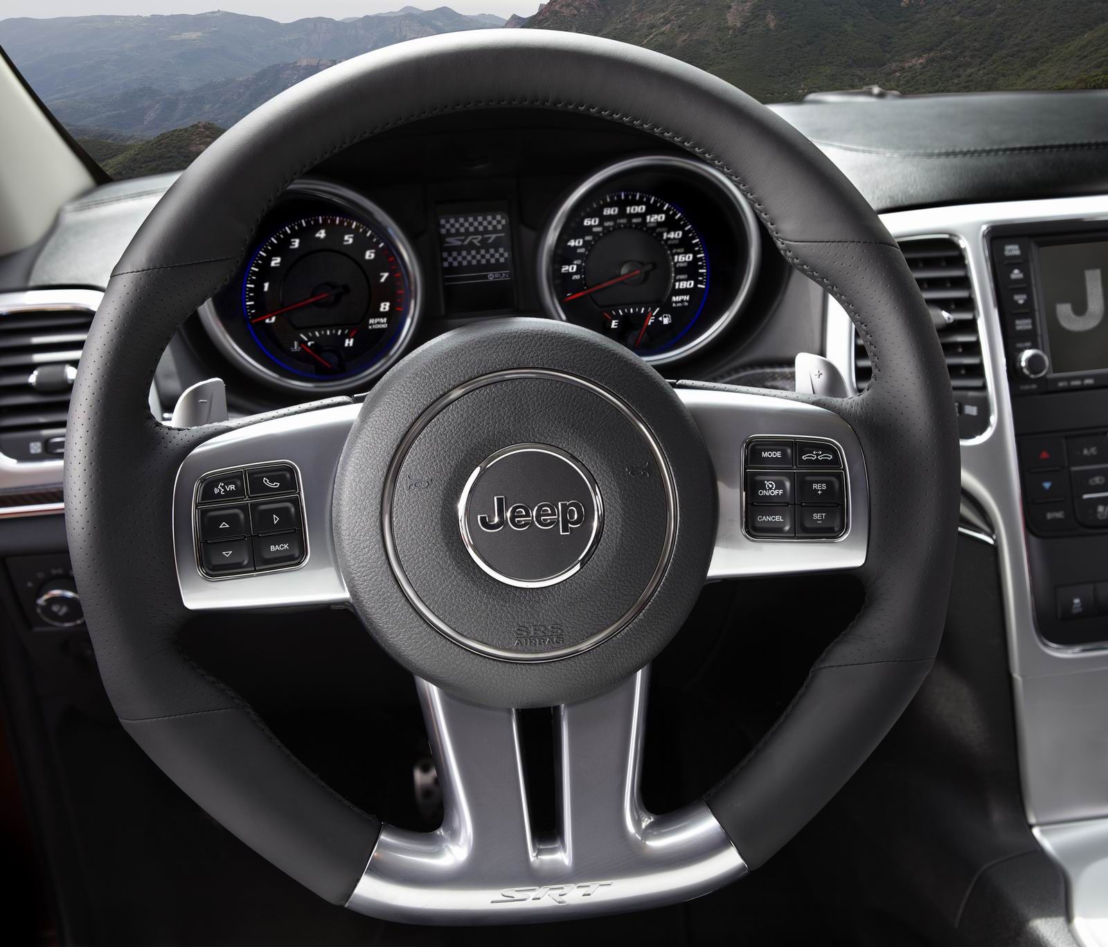 Jeep Grand Cherokee SRT