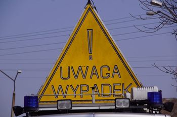 Tragiczny wypadek na drodze krajowej nr 55. Nie żyje kierowca ciężarówki