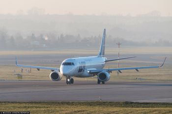 LOT odwołuje połączenia z Izraelem