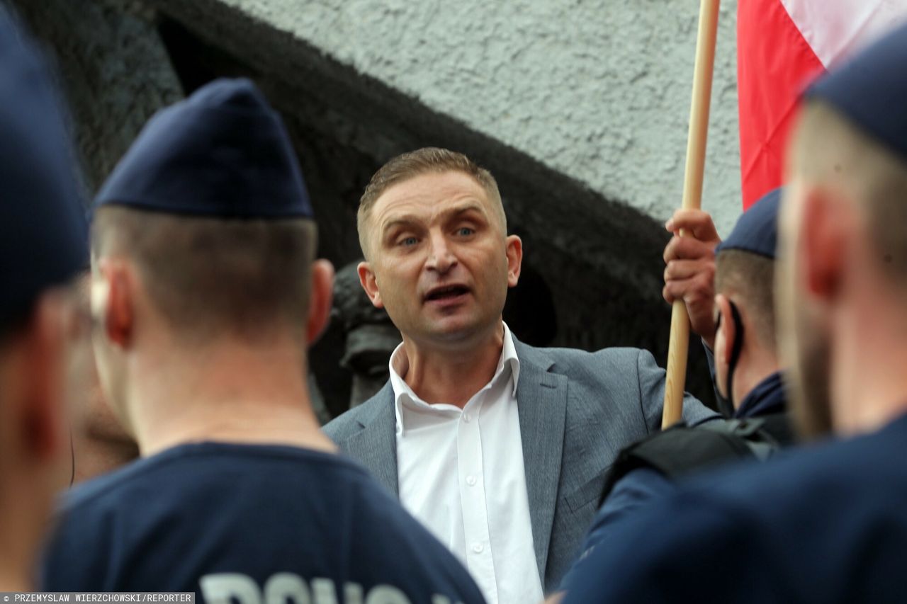 Robert Bąkiewicz o pieniądzach od rządu. Mówi wprost