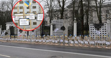 Tak dziś wygląda ambasada Rosji w Warszawie