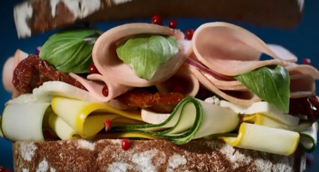 Krystyna Czubówna opowiada o 'paradoksie kanapki" w reklamie Cedrobu