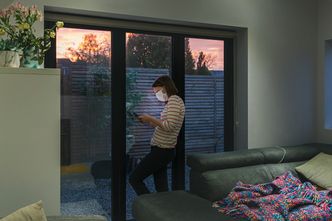 Kryzys na rynku pracy. Pandemia uziemi pracowników