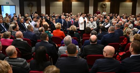 Gorąco na spotkaniu z Szydło. "Wypad z Sejmu i idziesz na zasiłek!"