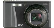 Ricoh R10 - solidny i szerokokątny kompakt