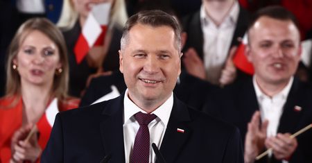 Konflikt w PiS. Czarnek ostrzega "rozłamowców"