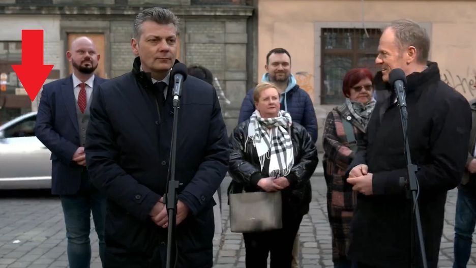 Incydent na konferencji Tuska w Bytomiu. "Łobuzie ty!"