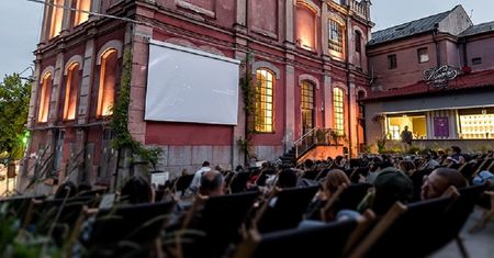Plenerowe kino Perła Lublin – repertuar na sierpień 2022. Kiedy seanse i jakie filmy?