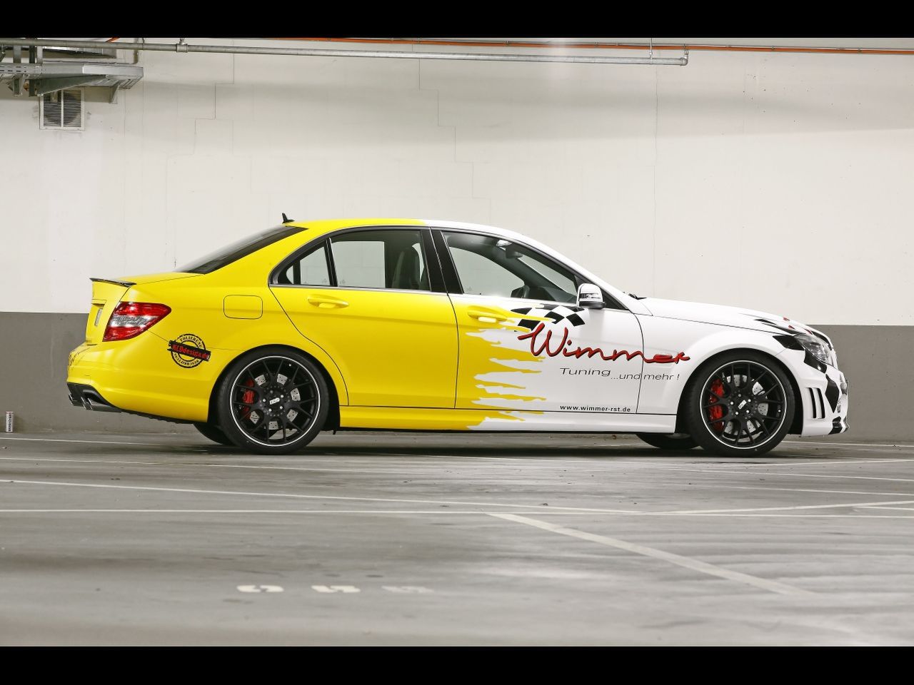 Mercedes-Benz C 63 AMG po tuningu [Galeria] 30