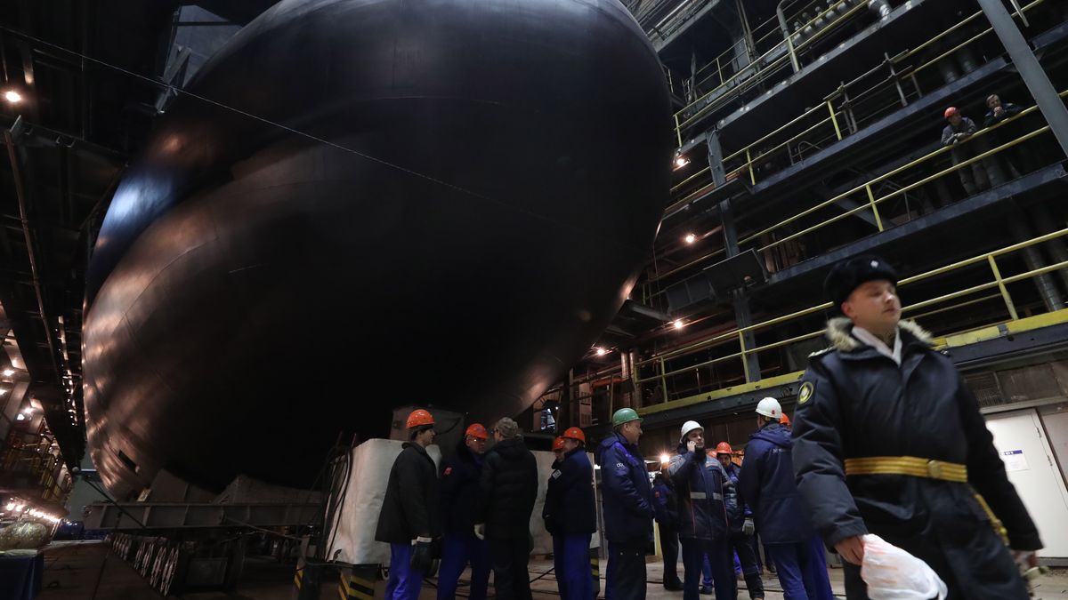 Wodowanie okrętu "Wołkow" klasy Kilo w 2019 r. 