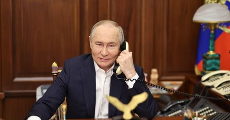 Polak, Niemiec i Brytyjczyk jadą "za chlebem" do Rosji. Oto propaganda Putina