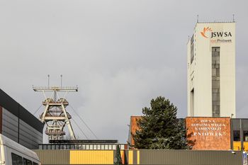 Jastrzębska Spółka Węglowa w tarapatach. Górnicy ostrzegają rząd. "Będą płonąć ulice"