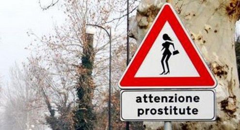 Znak A69: Attenzione prostitute