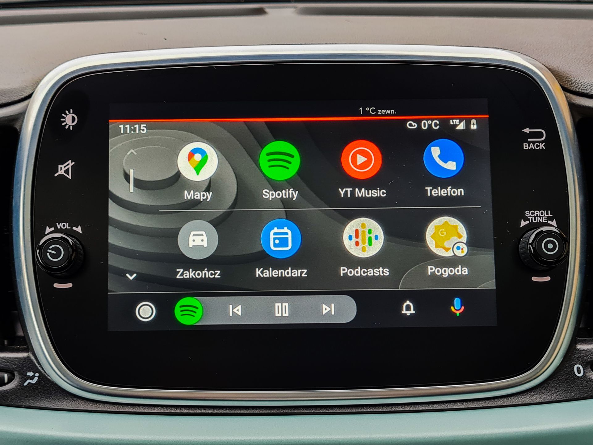 Fiat 500 Hybrid: Miękka hybryda, wirtualne zegary i działanie Android Auto 13
