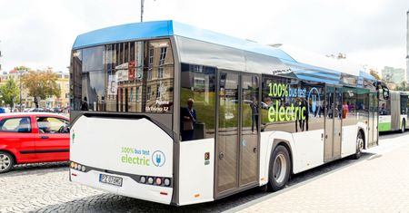 Tragiczny wypadek. Mężczyzna zginął wychodząc z autobusu