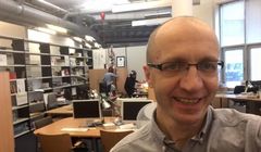 Wojciech Staszewski został dziennikarzem „Twojego Stylu”. Nie odpowiadały mu warunki w „Newsweeku”